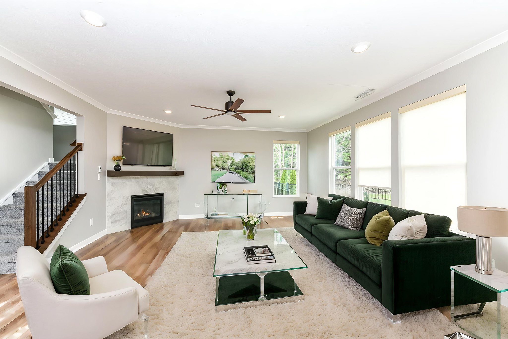 DSC_6907 virtually staged.jpeg