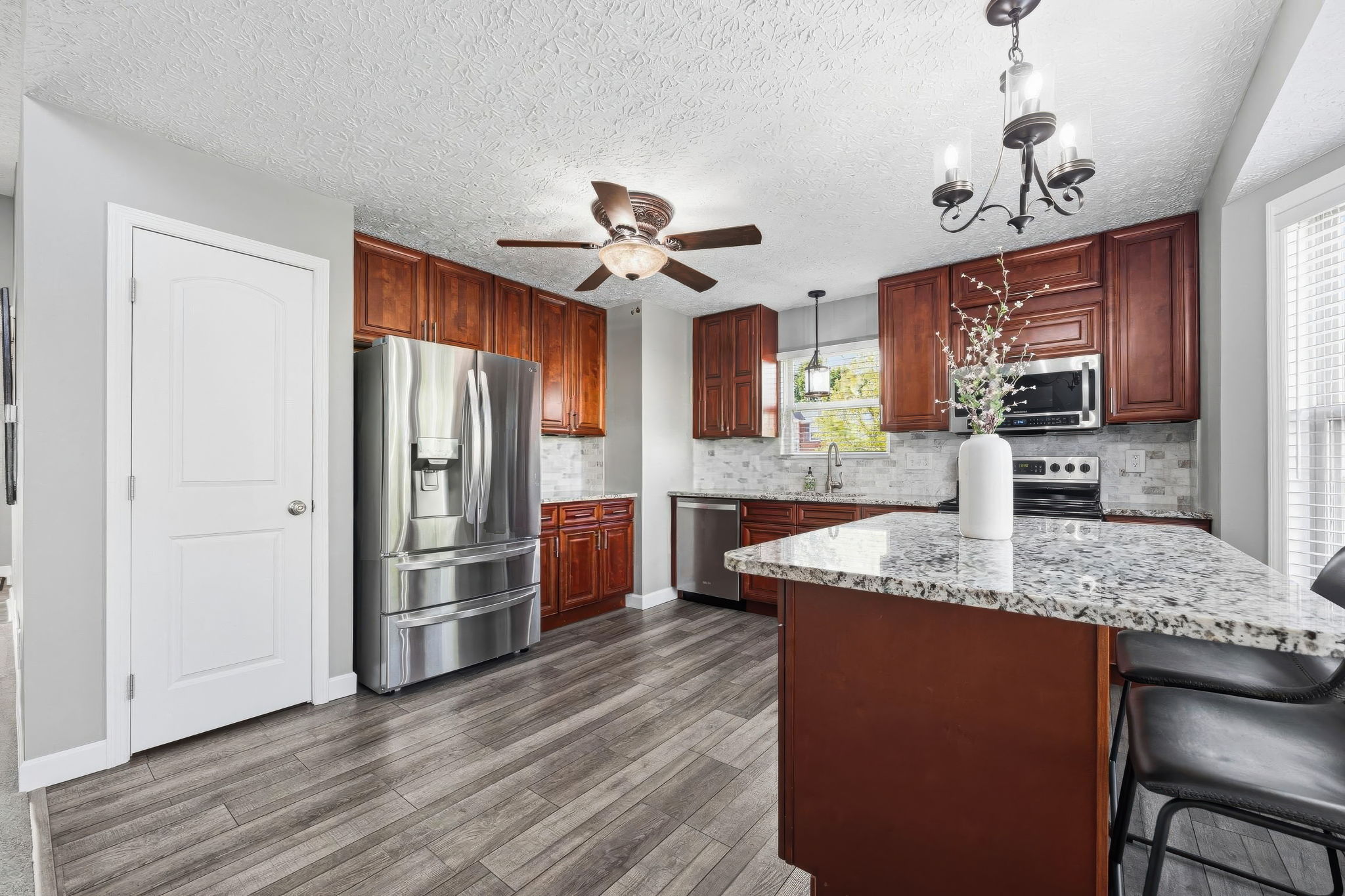 V.J. - 6689 Wycliffe Pl, Westerville-15
