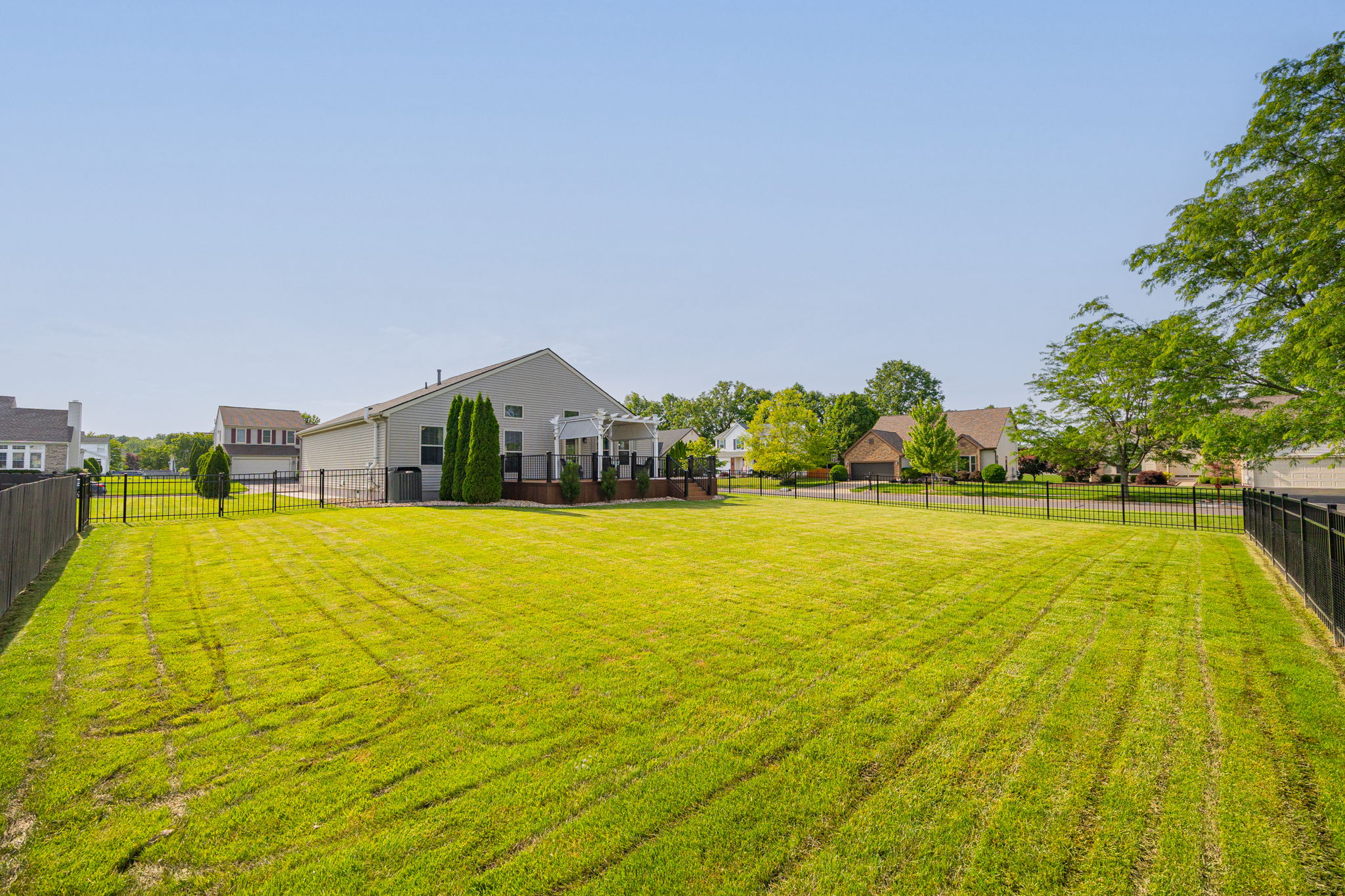 V.J. - 6689 Wycliffe Pl, Westerville-43