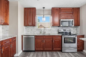 V.J. - 6689 Wycliffe Pl, Westerville-20