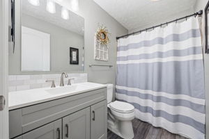 V.J. - 6689 Wycliffe Pl, Westerville-23