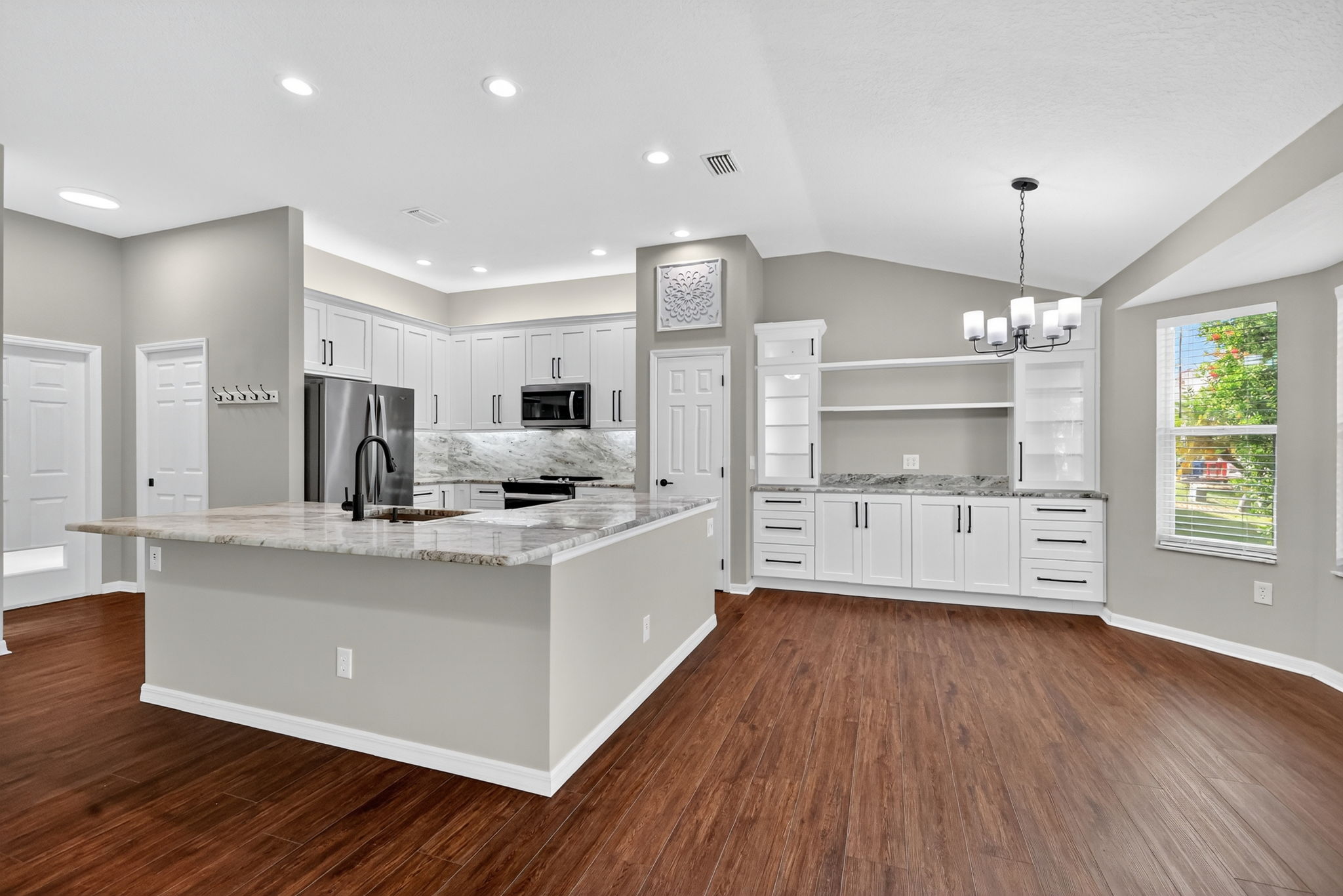 Kitchen and Dinette