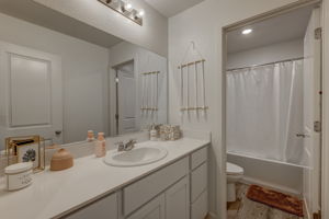  Photo 36