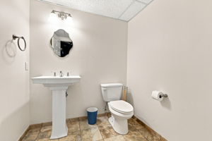  Photo 52