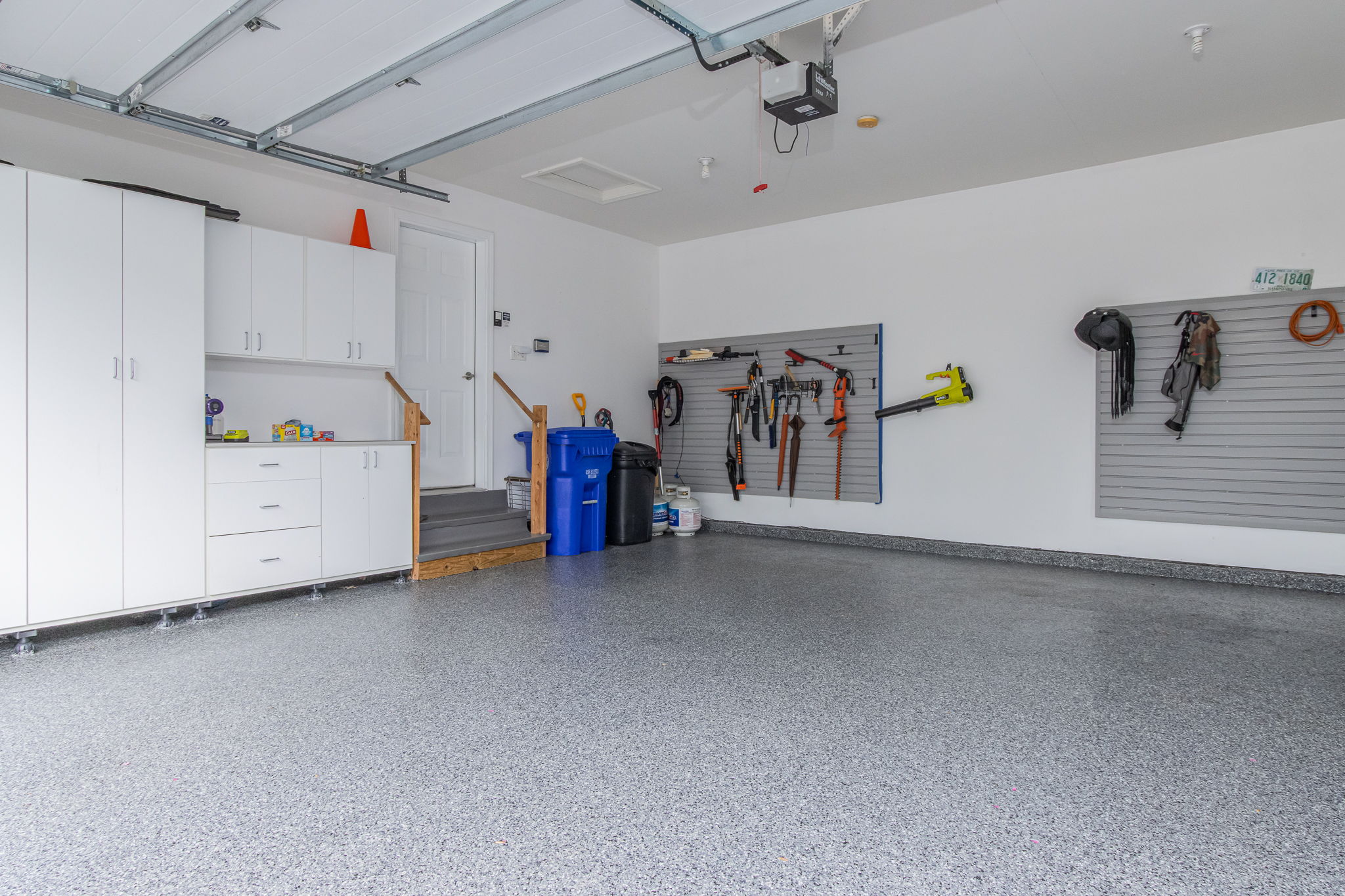 Garage-1