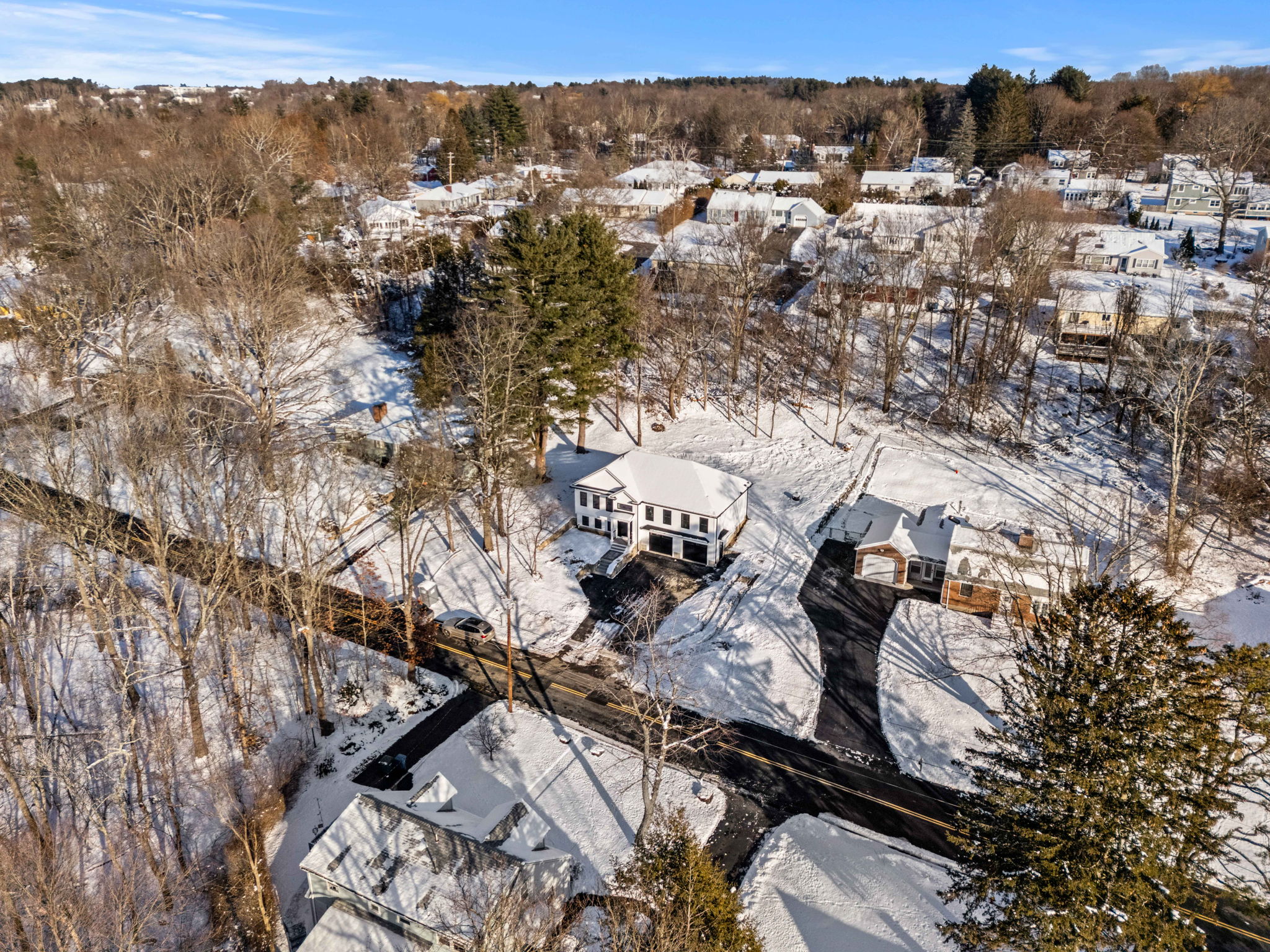 67 Hood Rd, Tewksbury, MA 01876, USA Photo 2