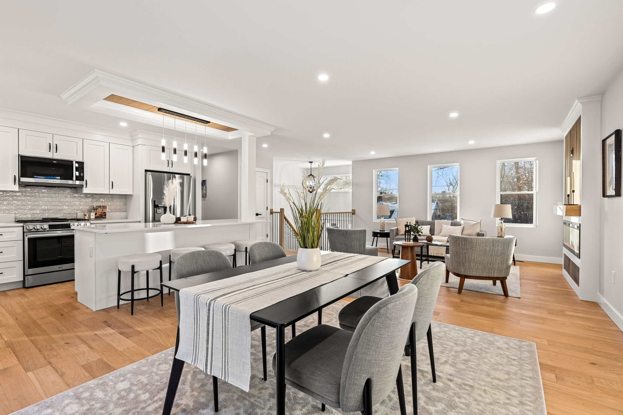 67 Hood Rd, Tewksbury, MA 01876, USA Photo 22