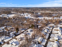 67 Hood Rd, Tewksbury, MA 01876, USA Photo 4