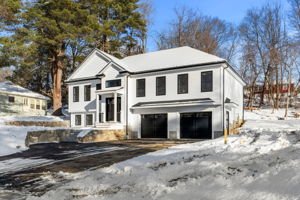 67 Hood Rd, Tewksbury, MA 01876, USA Photo 10