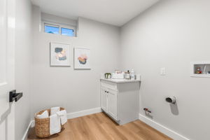 67 Hood Rd, Tewksbury, MA 01876, USA Photo 50