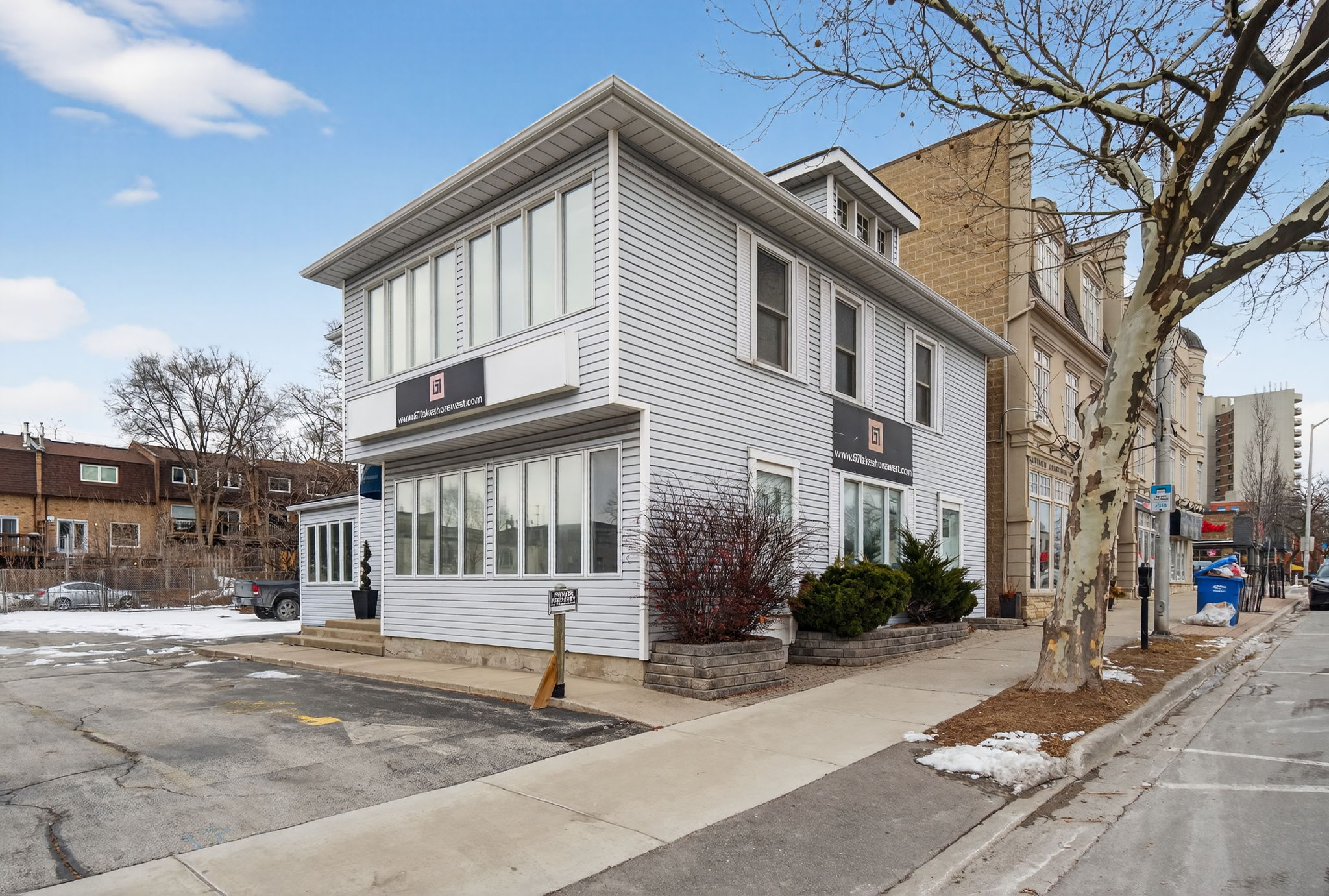 67 Lakeshore Rd W, Oakville ON, Oakville — real estate photography by Amazing Photo Video