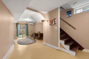 67 Maple St, Milton, MA 02186, USA Photo 7