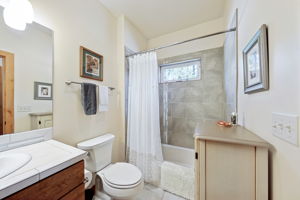  Photo 47