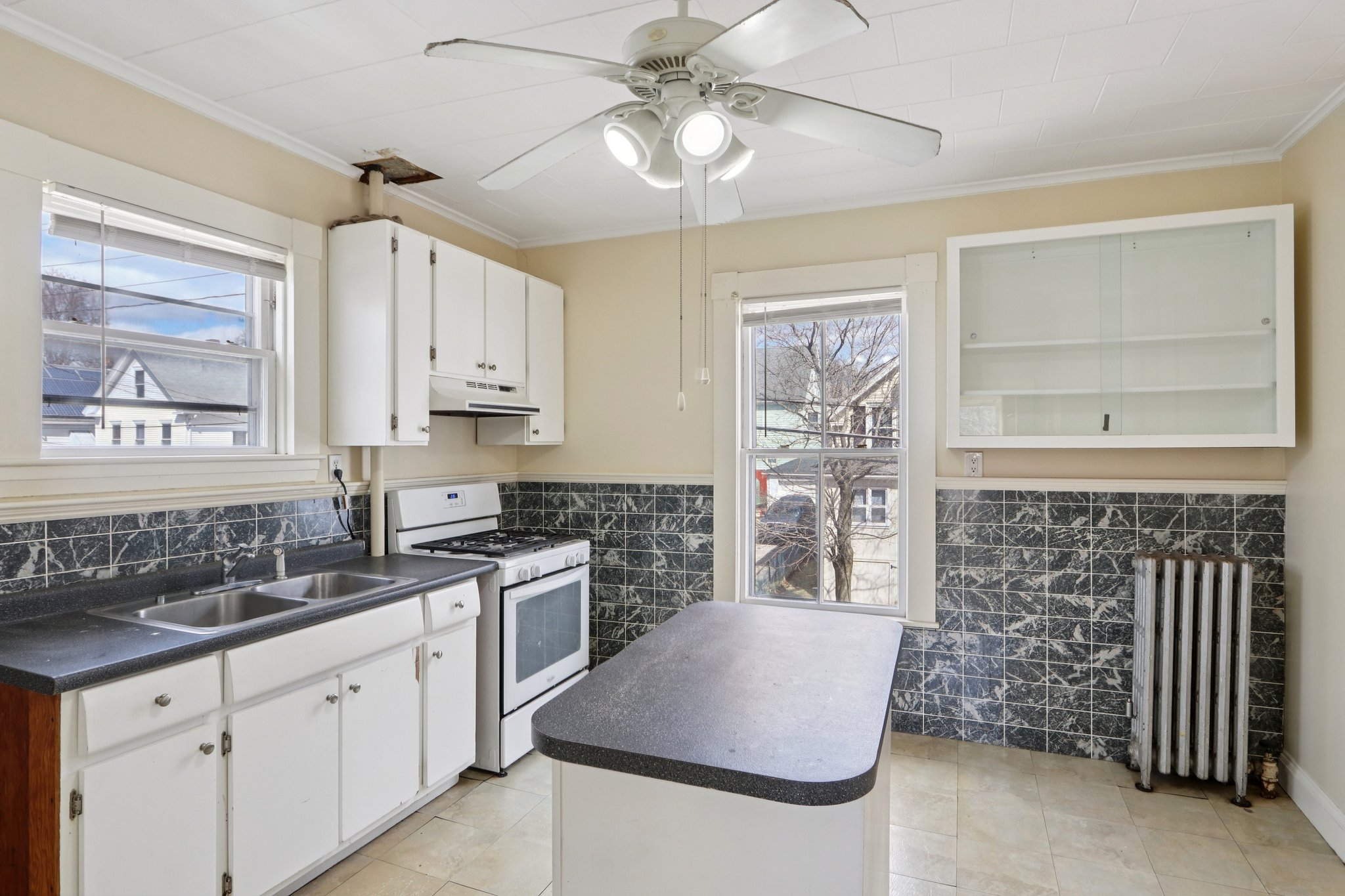 Neil St-S0704-024.jpg