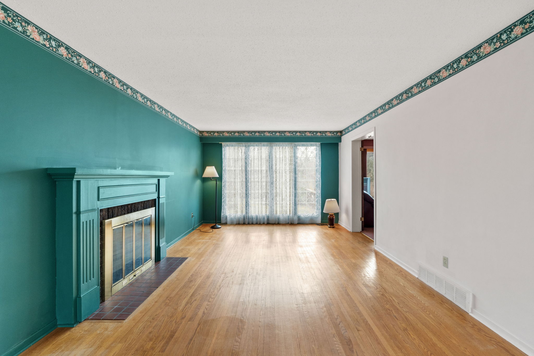 67 Parkland Crescent, Ottawa, ON K2H 5V5 Inside Ottawa Media