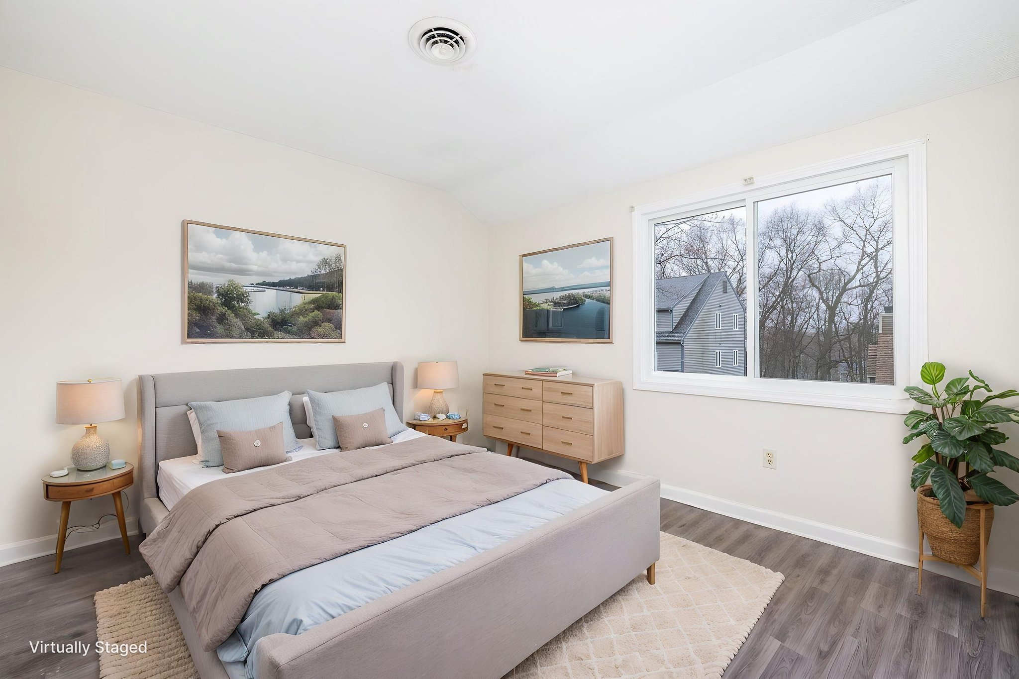 1T5A3443-Edit virtually staged.jpeg