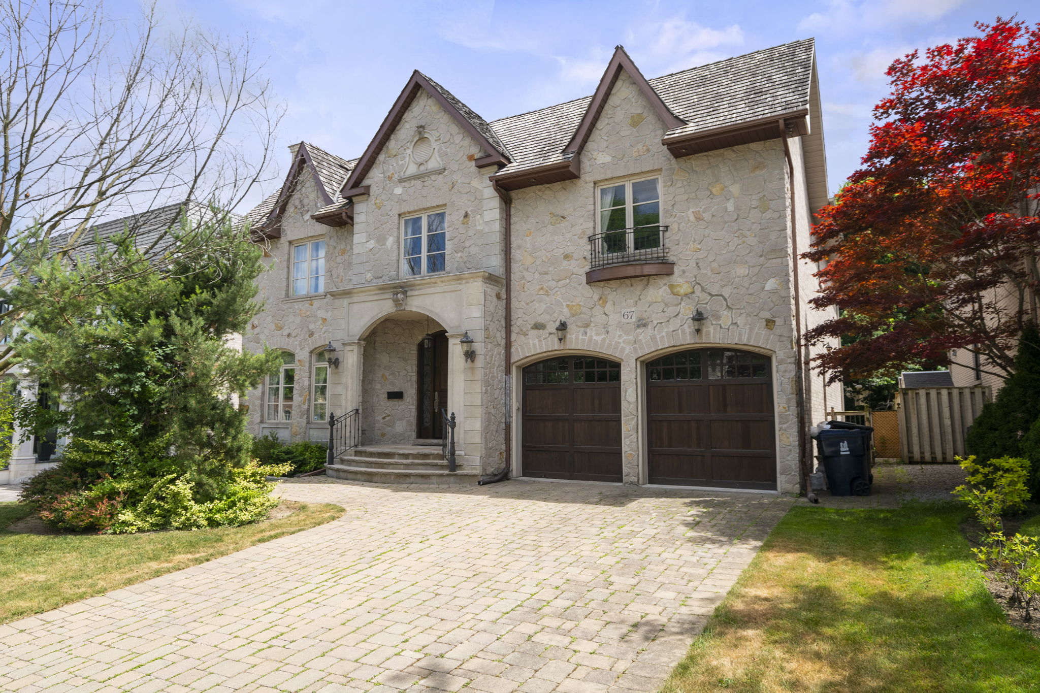 67 Yorkminster Rd Toronto, ON M2P 1M4