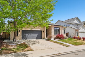 Clarendon Dr-S2304-004.jpg