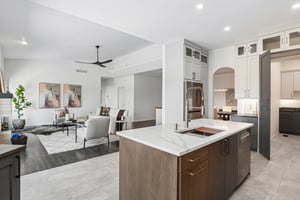 Clarendon Dr-S2304-028.jpg