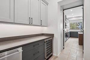Clarendon Dr-S2304-032.jpg