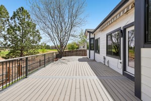 Clarendon Dr-S2304-054.jpg