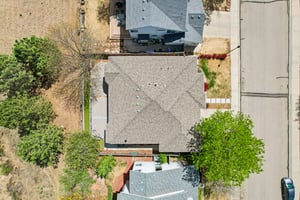 Clarendon Dr-S2304-067.jpg