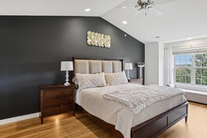E Lake Ave 211-S2309-026.jpg