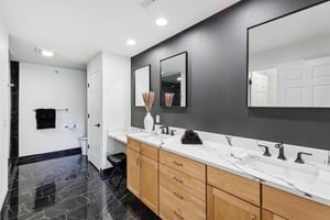 E Lake Ave 211-S2309-033.jpg