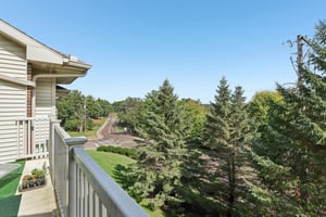 E Lake Ave 211-S2309-053.jpg
