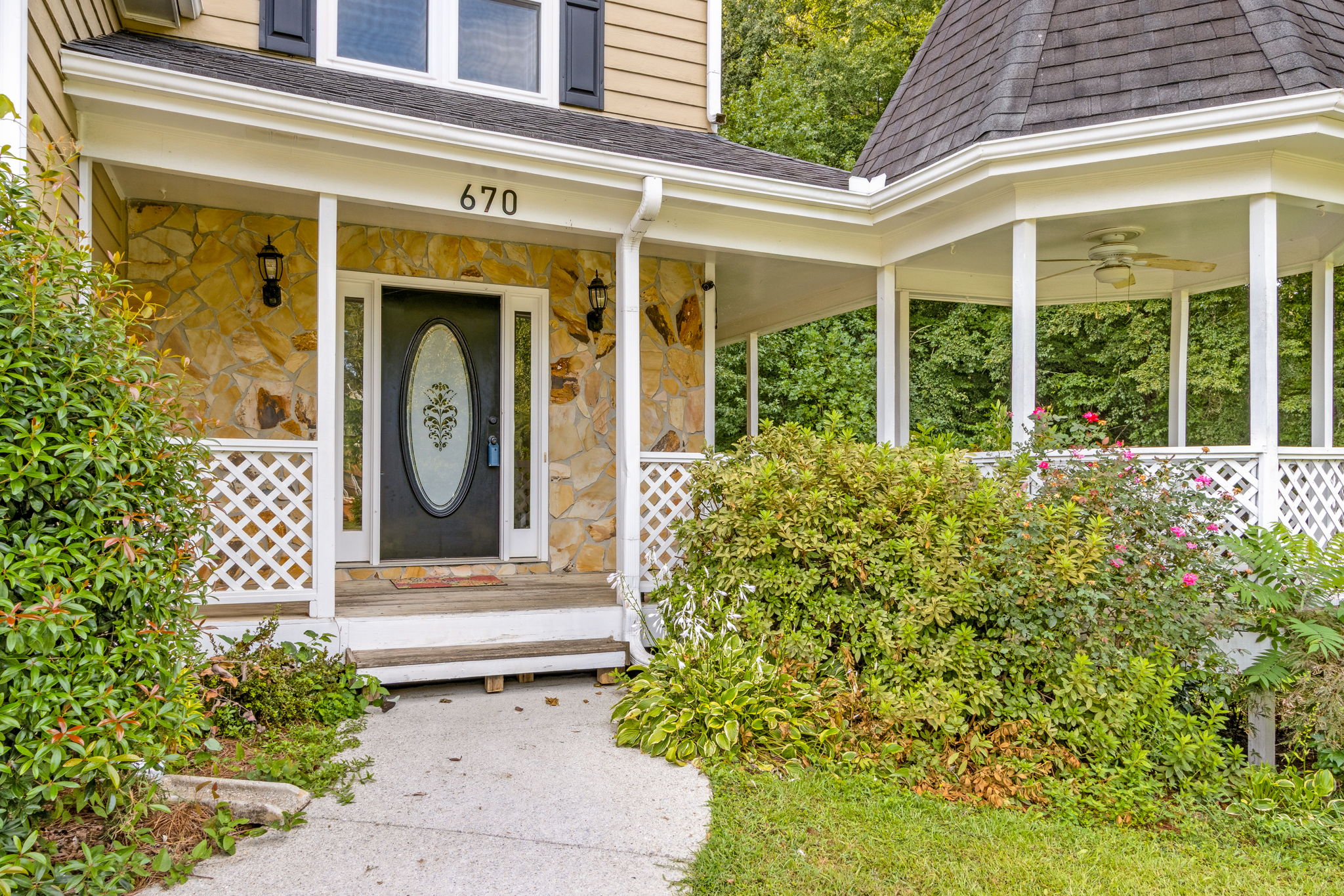 Front Entry Detail