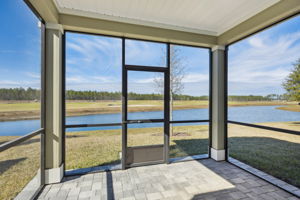 Screened-in Porch