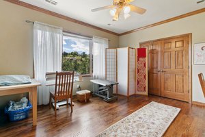 Bedroom/Office