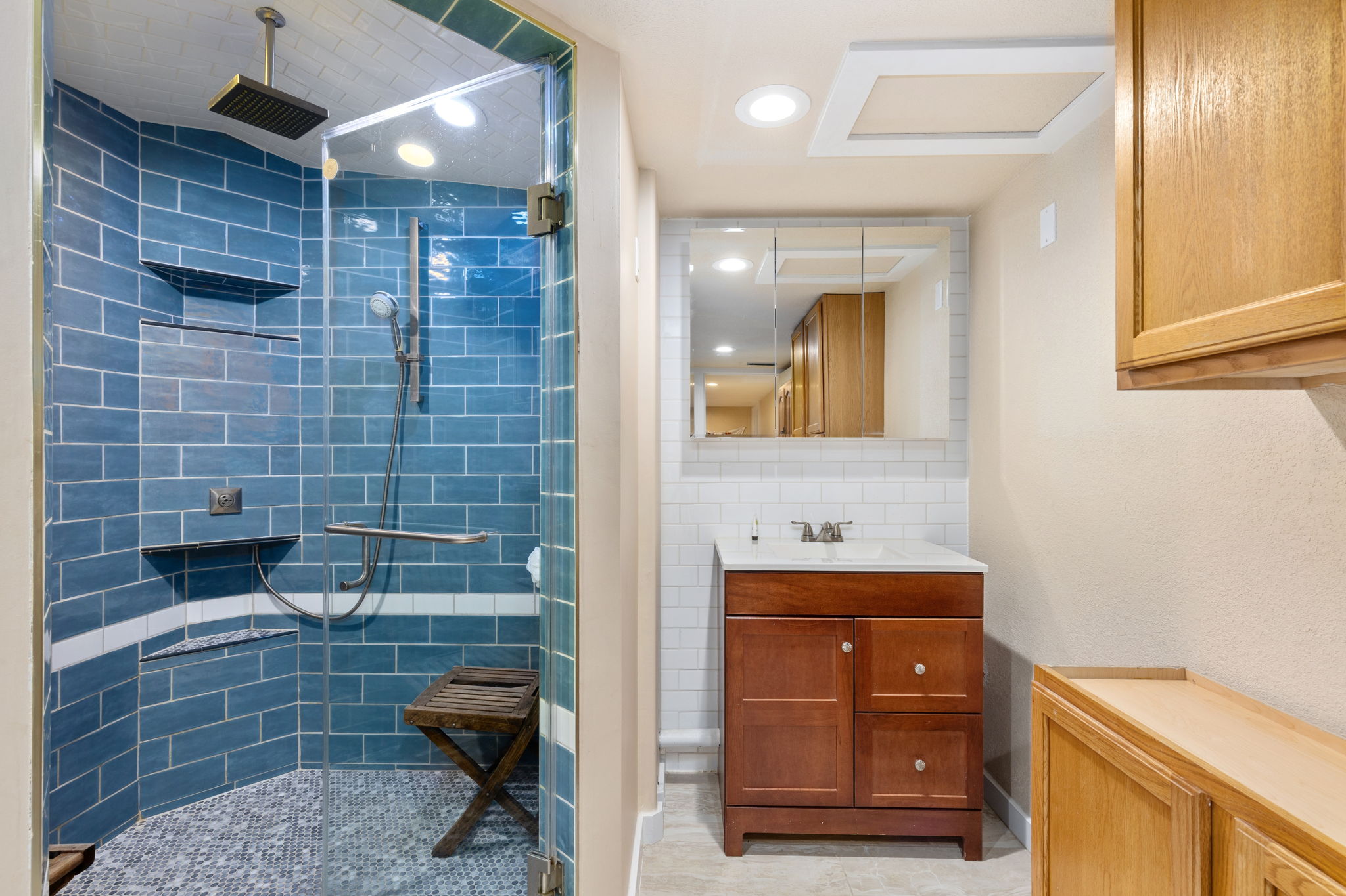 Basement multi-function steam shower with 7 heads