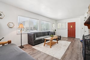 Villa Grove Ave-1306-005.jpg
