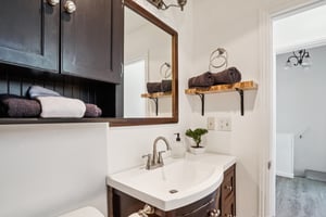 Villa Grove Ave-1306-023.jpg