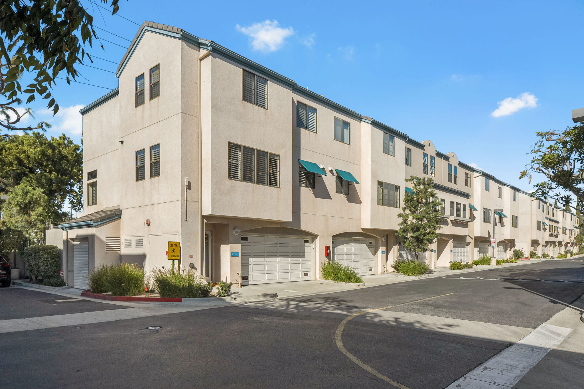 6701 Hannum Avenue-5