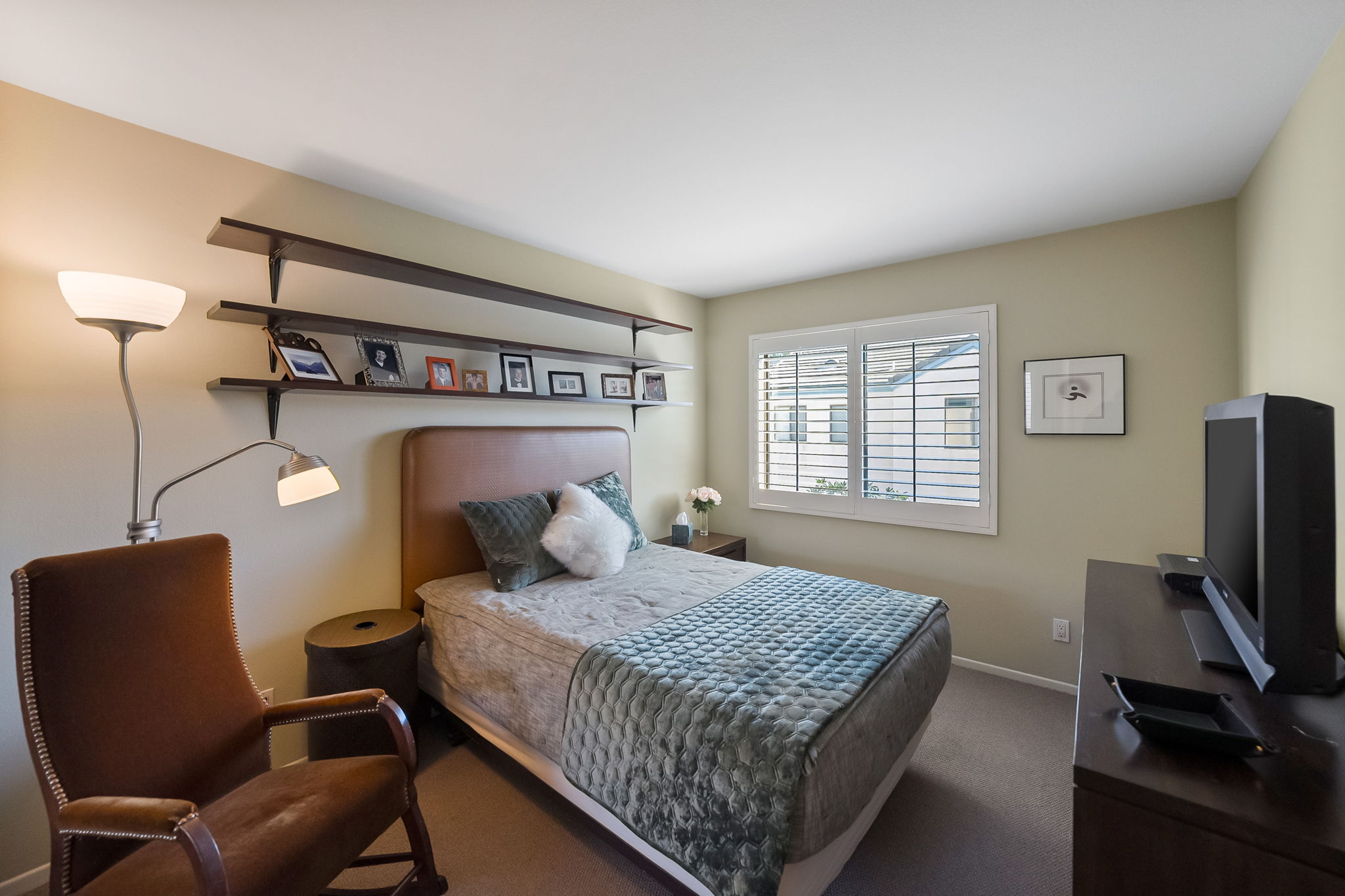 6701 Hannum Avenue-35