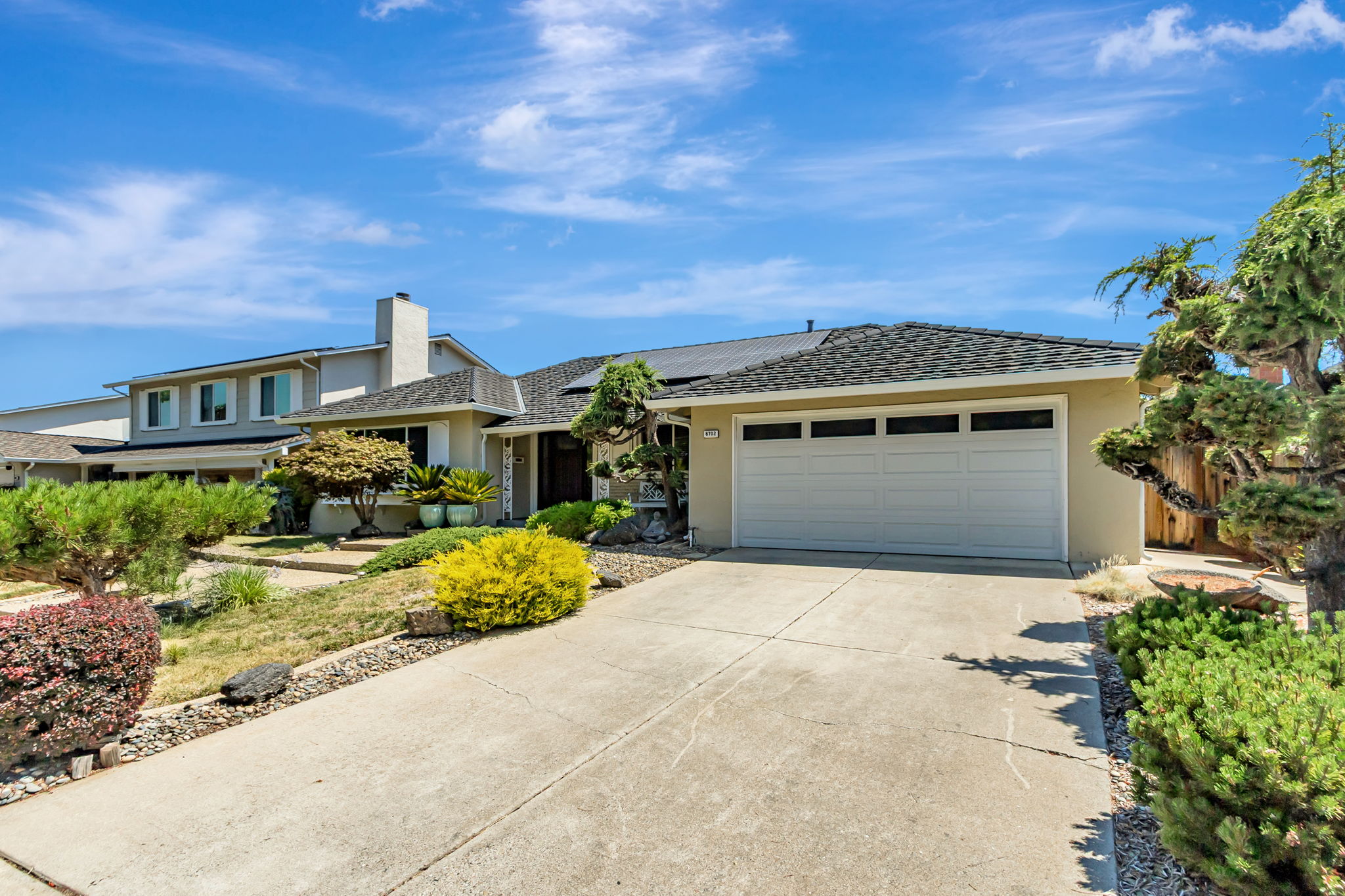 003_6702 Heathfield Dr
