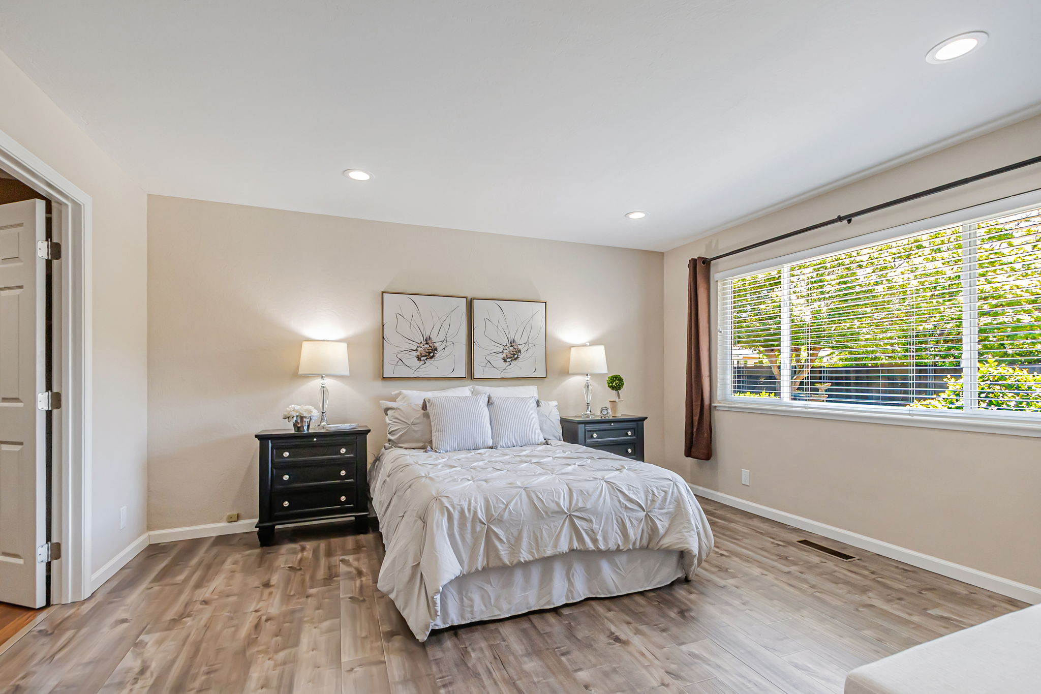 031_6702 Heathfield Dr