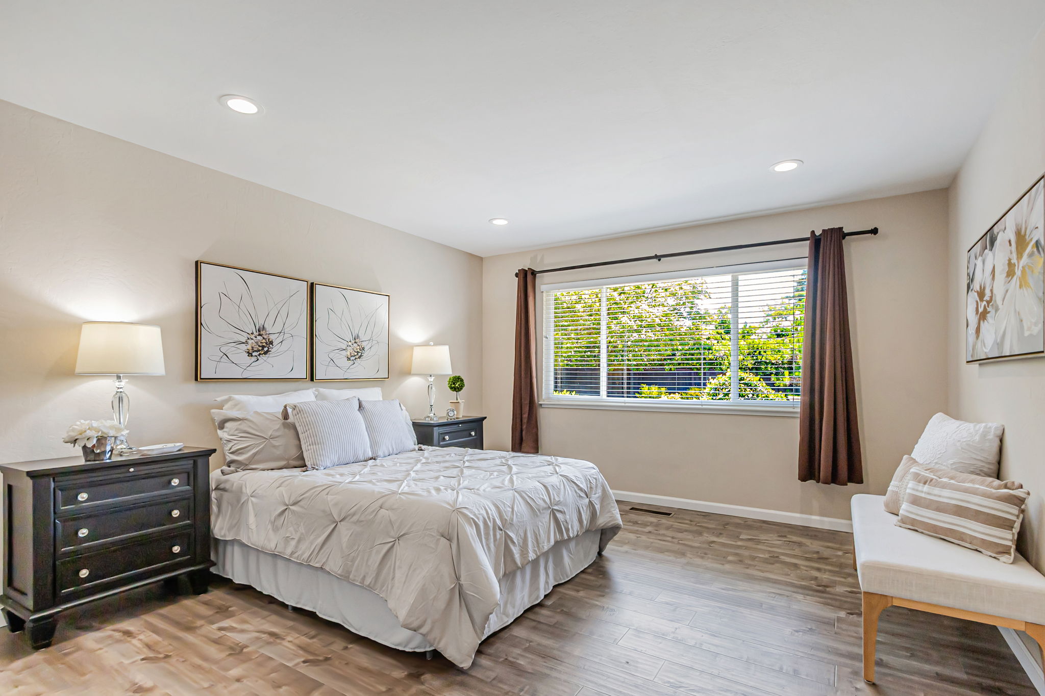032_6702 Heathfield Dr