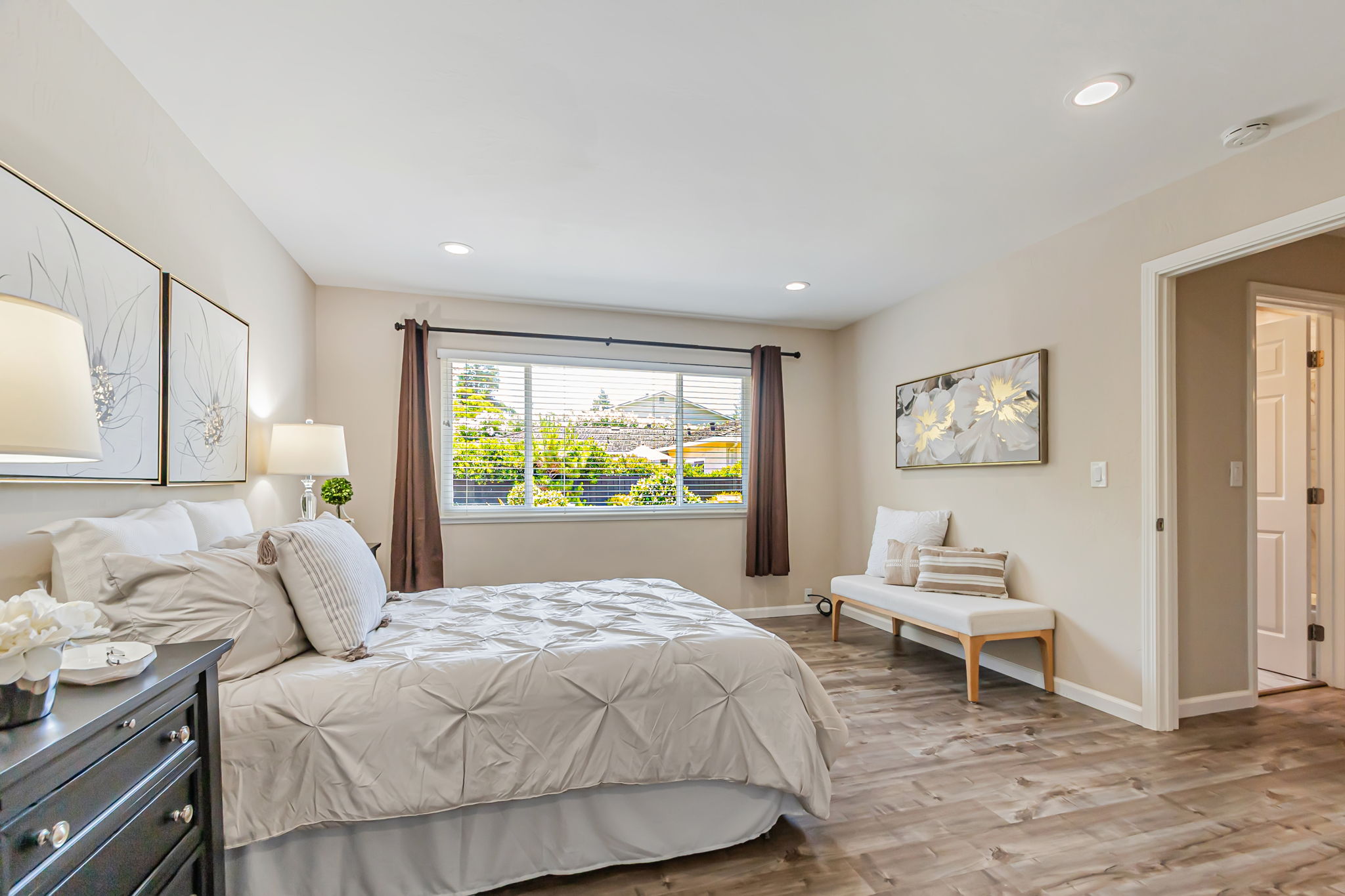 034_6702 Heathfield Dr