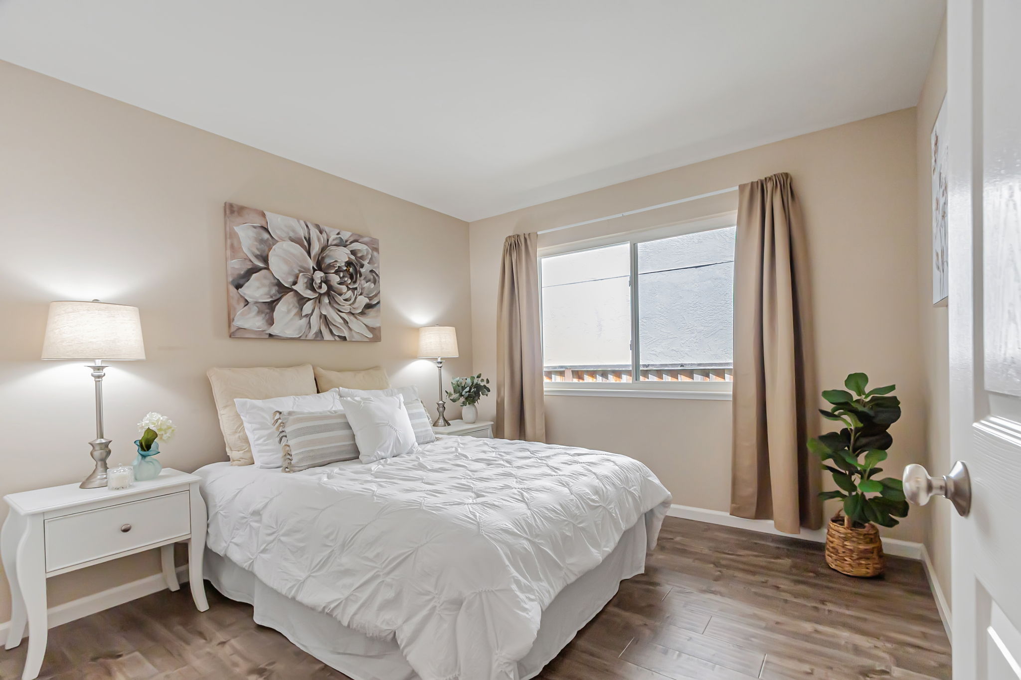 036_6702 Heathfield Dr