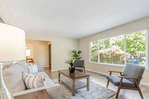 010_6702 Heathfield Dr