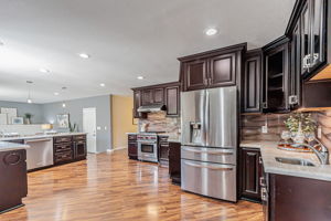 016_6702 Heathfield Dr