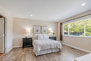 031_6702 Heathfield Dr