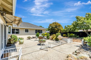 047_6702 Heathfield Dr