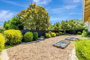 051_6702 Heathfield Dr