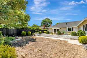 052_6702 Heathfield Dr
