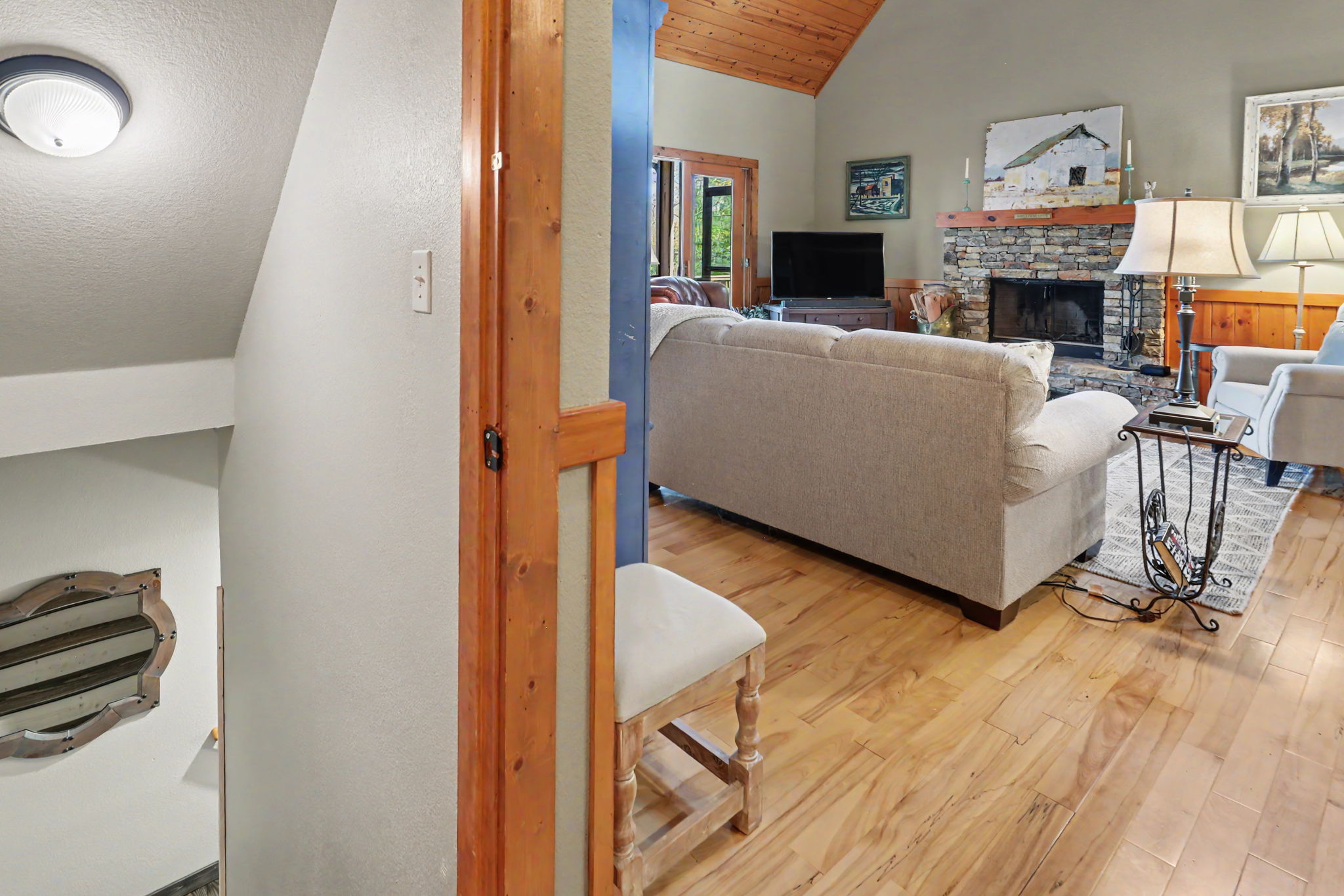  Photo 42