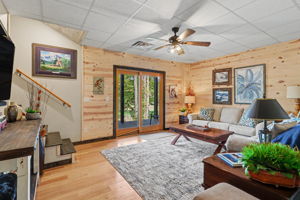  Photo 52